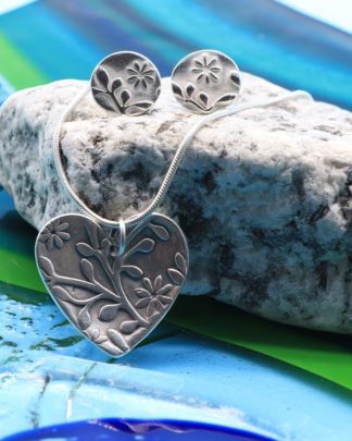 Silver Floral Heart necklace